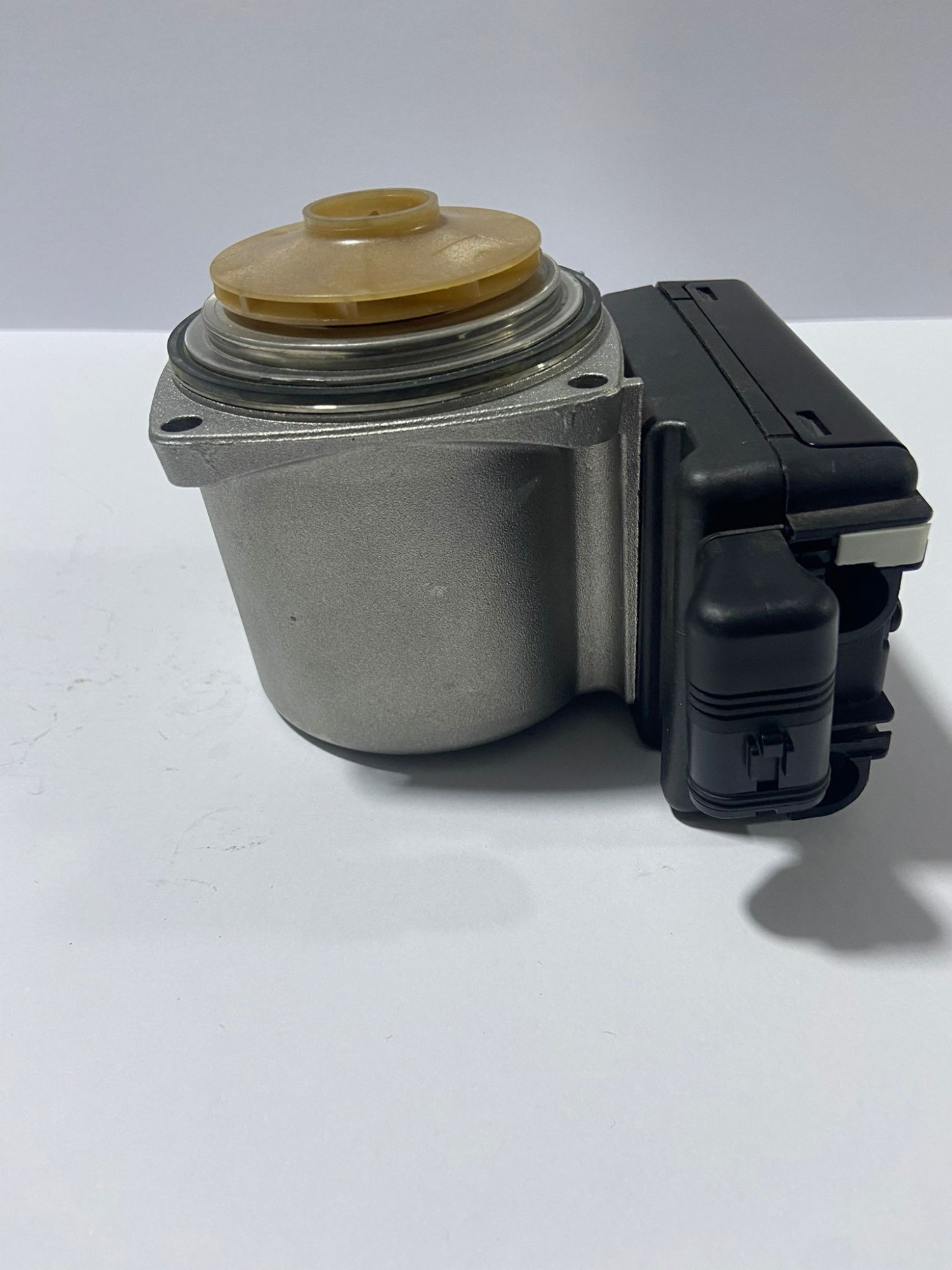 Bosch Kombi Sirkülasyon Pompası NYK4